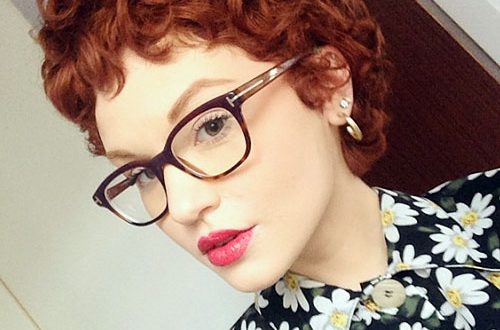 30 Standout Curly and Wavy Pixie Cuts 