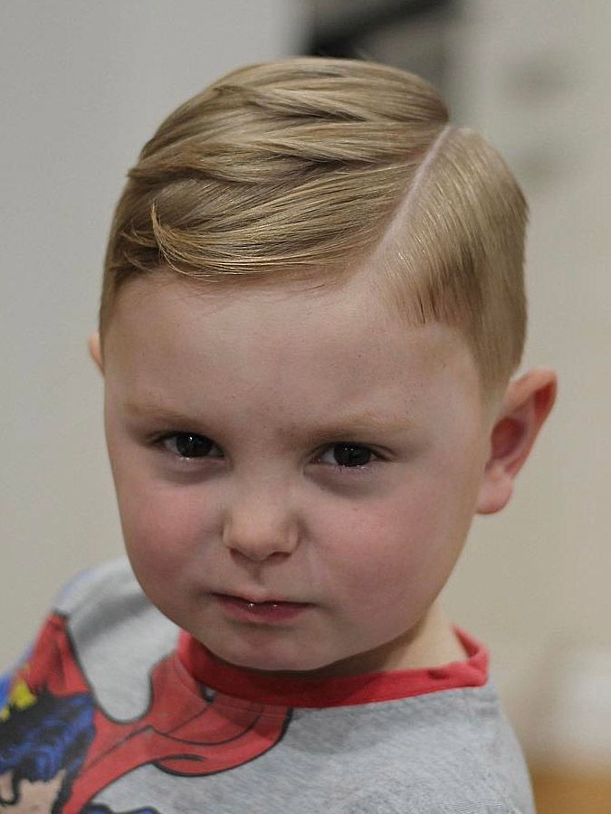 45 Toddler Boy Haircuts für süß und liebenswert aussehen 
