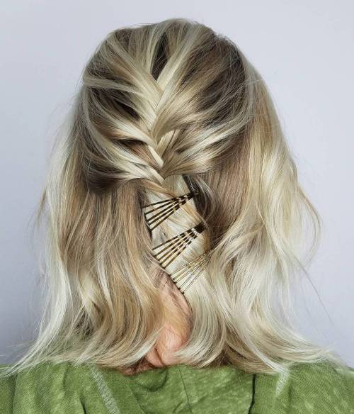 12 richtige Möglichkeiten, Bobby Pins in Ihre Frisuren zu verwenden  