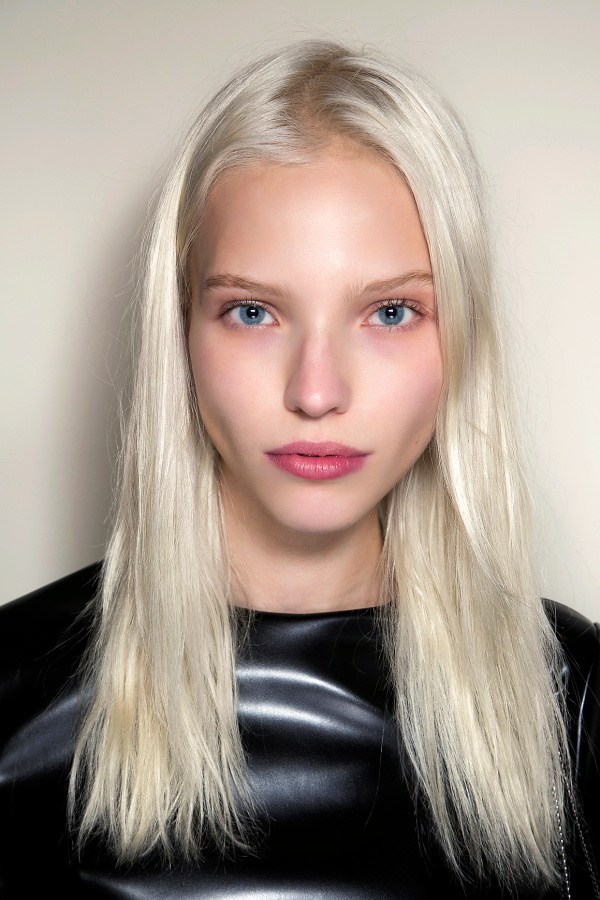 30 am heißesten Platinum Blonde Hair Shades Ideen 