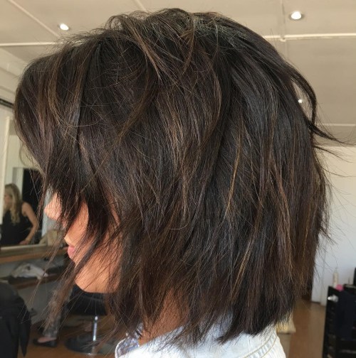 50 Layered Bob Styles: Moderne Frisuren mit Layern für jeden Anlass  