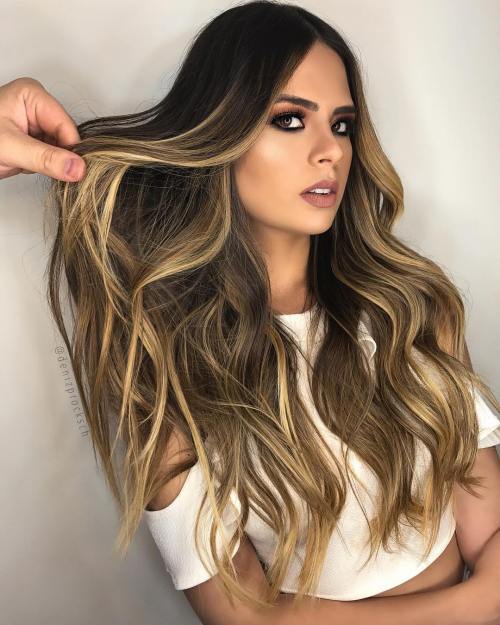 20 Honig Balayage Bilder, die wirklich inspirieren, Höhepunkte zu versuchen  