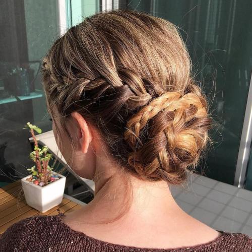 Quick Updos - 30 Möglichkeiten, um Ihr Haar schnell und einfach zu stylen  