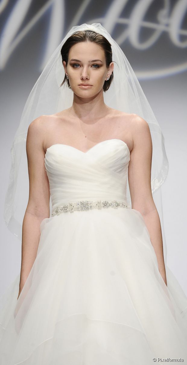 Hochzeit Inspiration: Braut Bob Tutorial für kurze Haare  