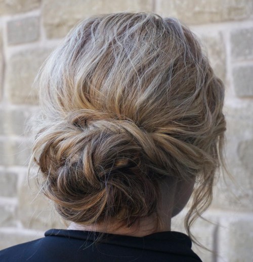 Quick Updos - 30 Möglichkeiten, um Ihr Haar schnell und einfach zu stylen  