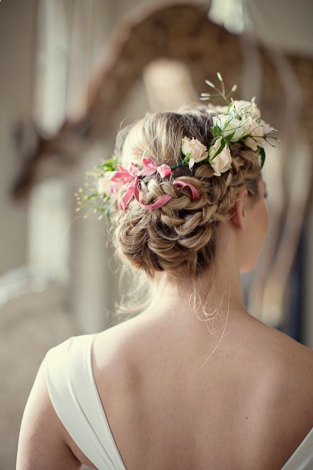 20 schönsten Braut Hochsteckfrisuren für elegante Bräute 