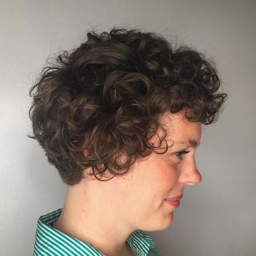 30 Standout Curly and Wavy Pixie Cuts  