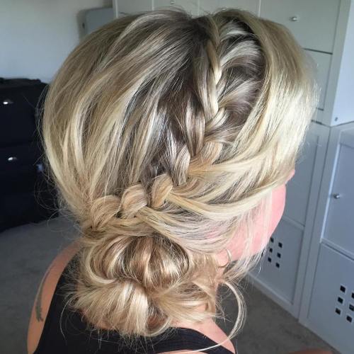 Quick Updos - 30 Möglichkeiten, um Ihr Haar schnell und einfach zu stylen  