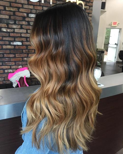 20 Honig Balayage Bilder, die wirklich inspirieren, Höhepunkte zu versuchen  