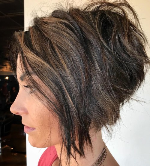 50 Layered Bob Styles: Moderne Frisuren mit Layern für jeden Anlass  