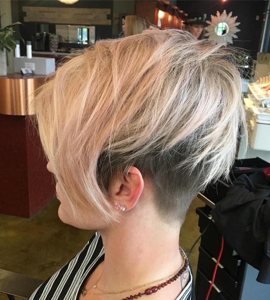 70 Short Shaggy, Stachelige, Edgy Pixie Schnitte und Frisuren  