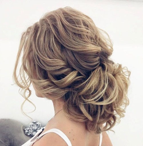 40 Lovely Low Bun Frisuren für Ihre Inspiration  