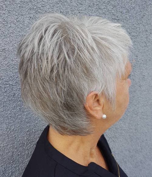 90 elegante und einfache kurze Frisuren für Frauen über 50 