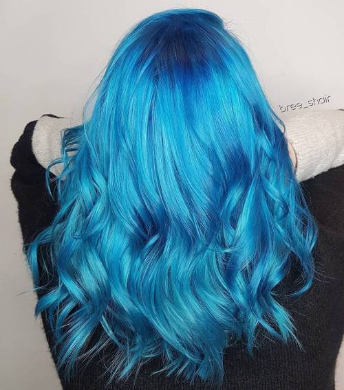 Ocean Hair Trend bringt blaues Haar auf die nächste Stufe  