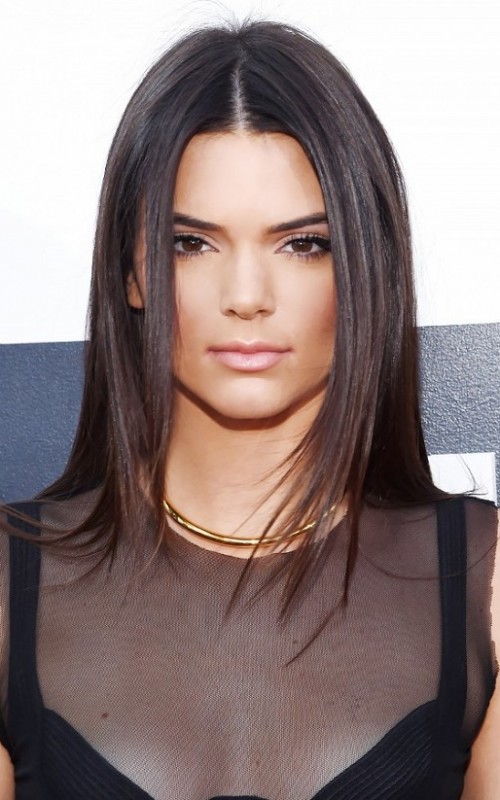 Center-Parted Frisuren von Kendall Jenner  