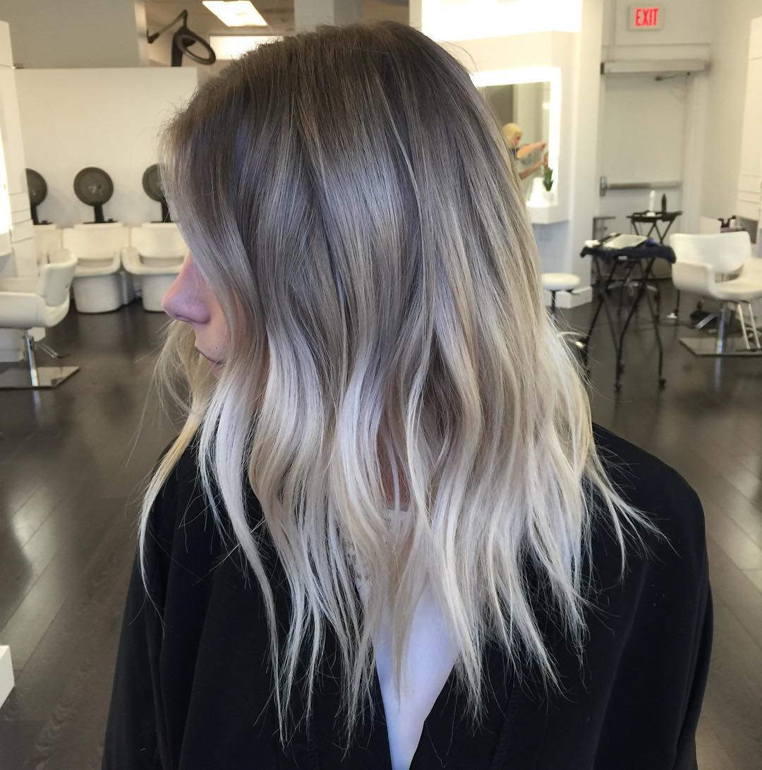 22 atemberaubende blonde Balayage Haarfarbe Ideen  