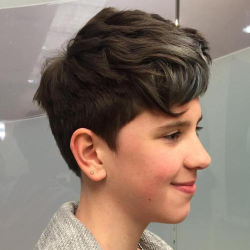 40 stilvolle Frisuren und Haarschnitte für Teenager  