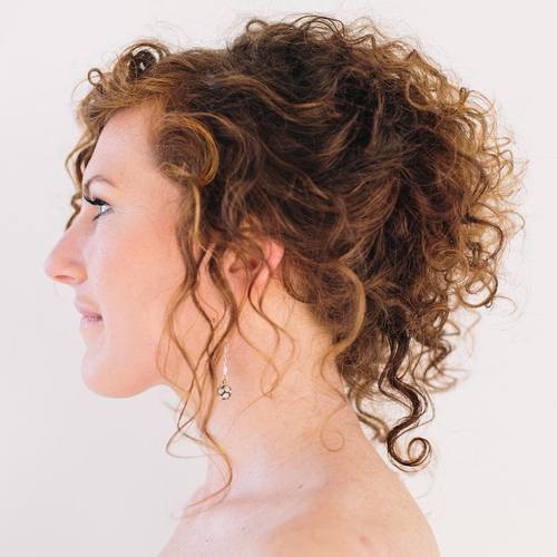 20 schöne lange lockige Frisuren  