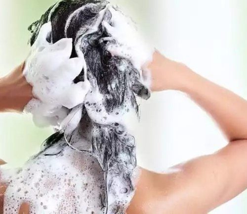 10 schädigende Haargewohnheiten, die Sie so schnell wie möglich ändern müssen  