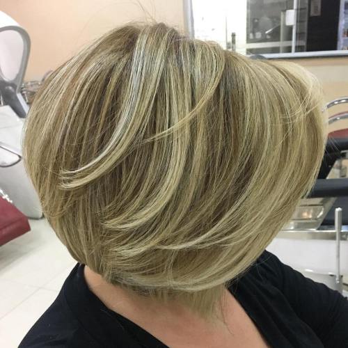 60 prominentesten Frisuren für Frauen über 40  