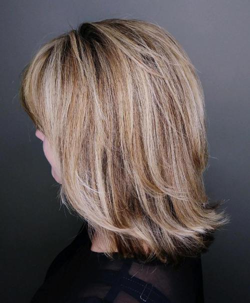 20 stilvolle mittlere Frisuren für Frauen über 50  