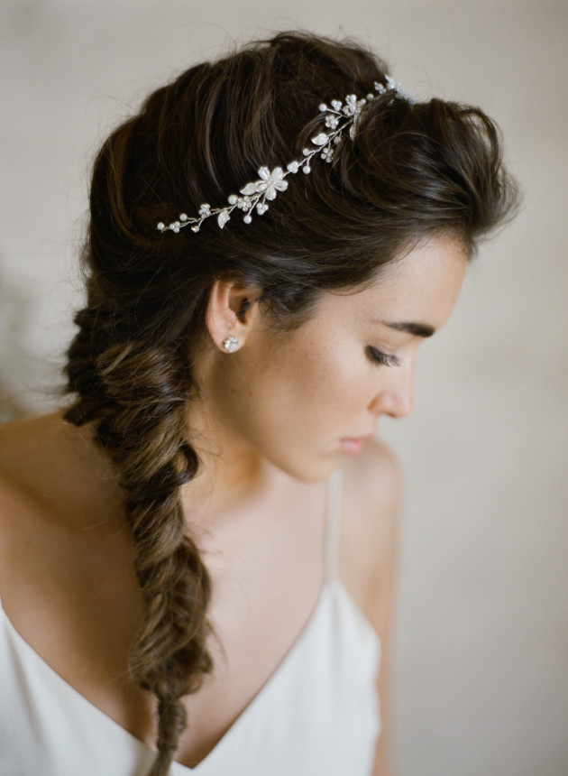 23 elegantesten und stilvollen Brautjungfer Frisuren 