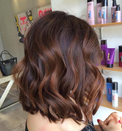 60 Frisuren mit dunkelbraunem Haar mit Highlights  