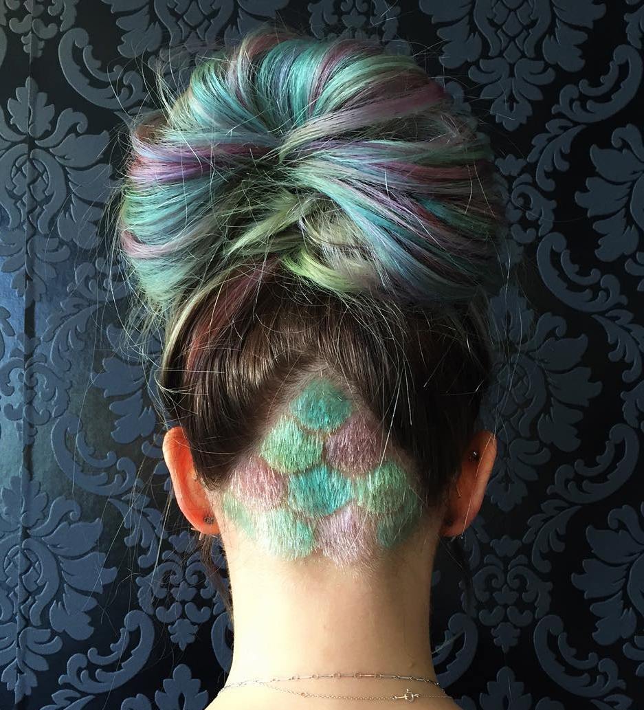 20 Undercut Haar Tattoo Ideen für Mädchen  