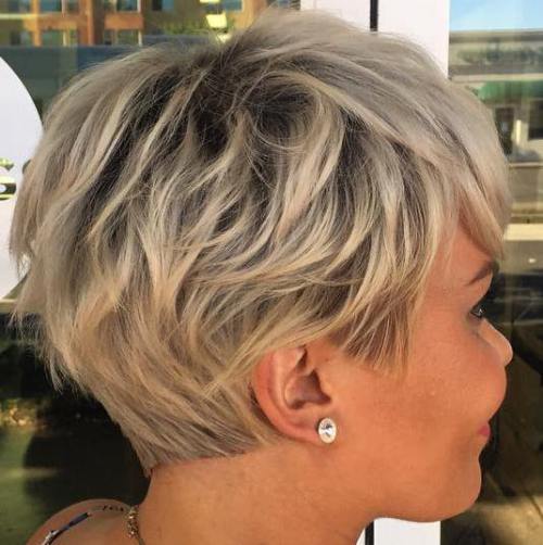 70 Short Shaggy, Stachelige, Edgy Pixie Schnitte und Frisuren  