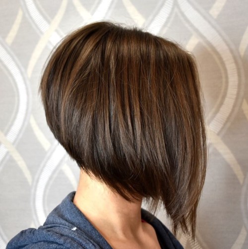 50 Layered Bob Styles: Moderne Frisuren mit Layern für jeden Anlass  