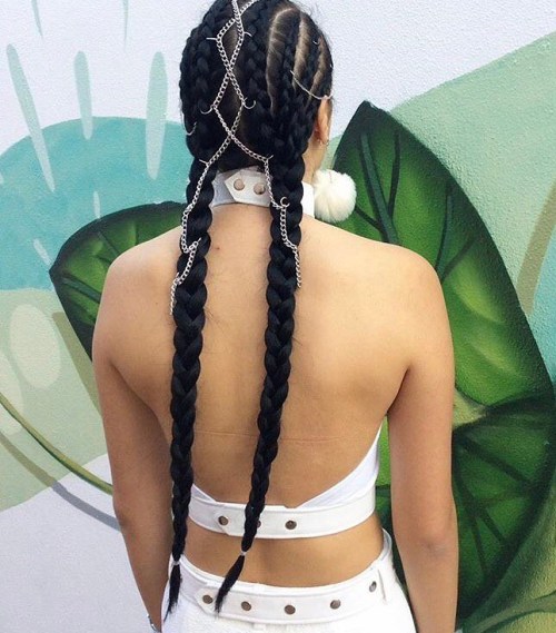 Korsett Braid Hair Trend ist das Beste für Party-Saison  