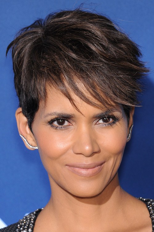 40 harmharming Short Fringe Frisuren für jeden Geschmack und Anlass  