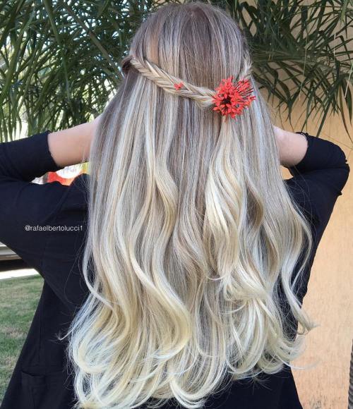 30 besten Frisuren und Haarschnitte für langes glattes Haar  