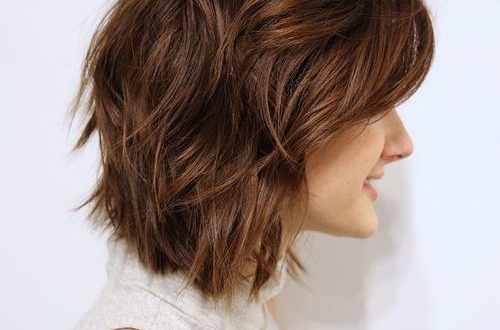 40 stilvolle Frisuren und Haarschnitte für Teenager 