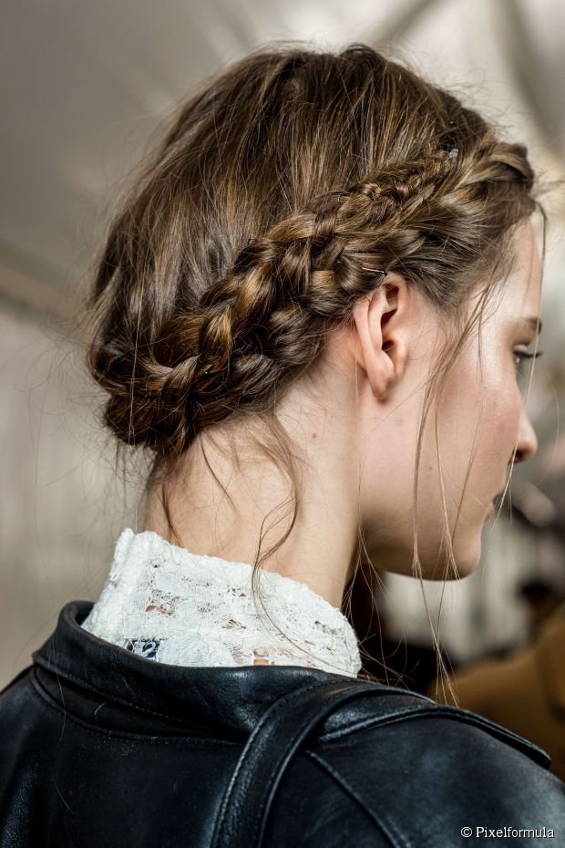 5 Geflochtene Hochzeit Frisuren für Bräute im Sommer  