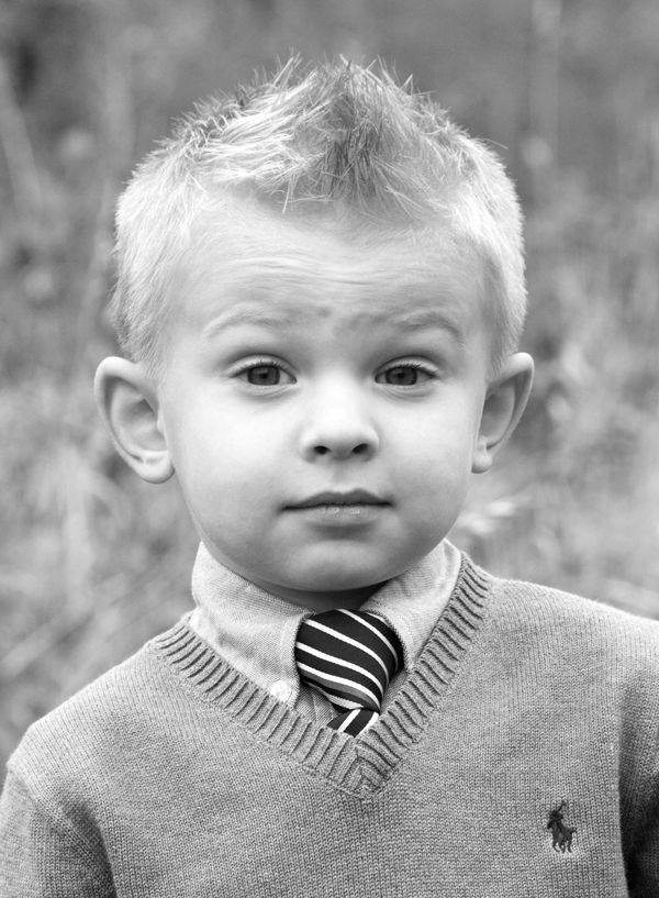 45 Toddler Boy Haircuts für süß und liebenswert aussehen  