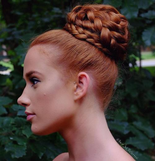 35 einfache und hübsche Top Knot Frisuren  