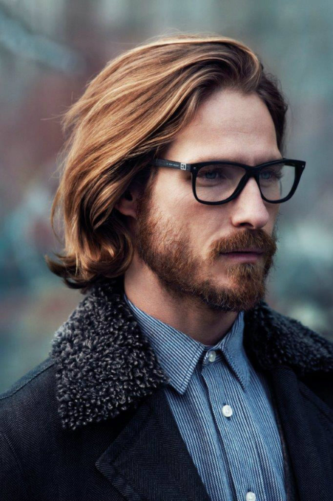 22 Herrenfrisuren mit Brille, um cool und stylish aussehen 