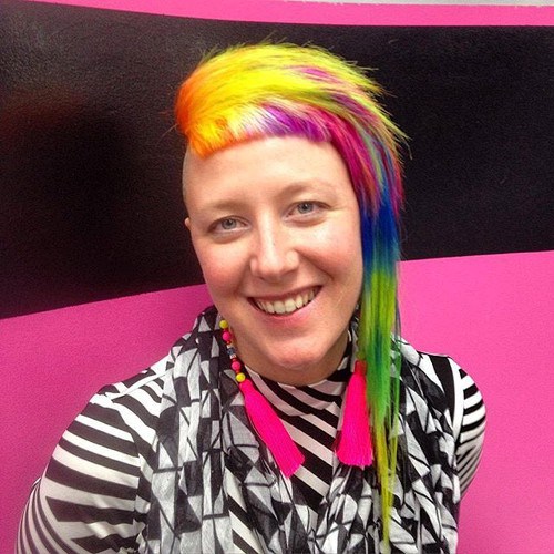 20 Regenbogen-Haar-Bilder, um dem Einhorn-Stamm beizutreten 
