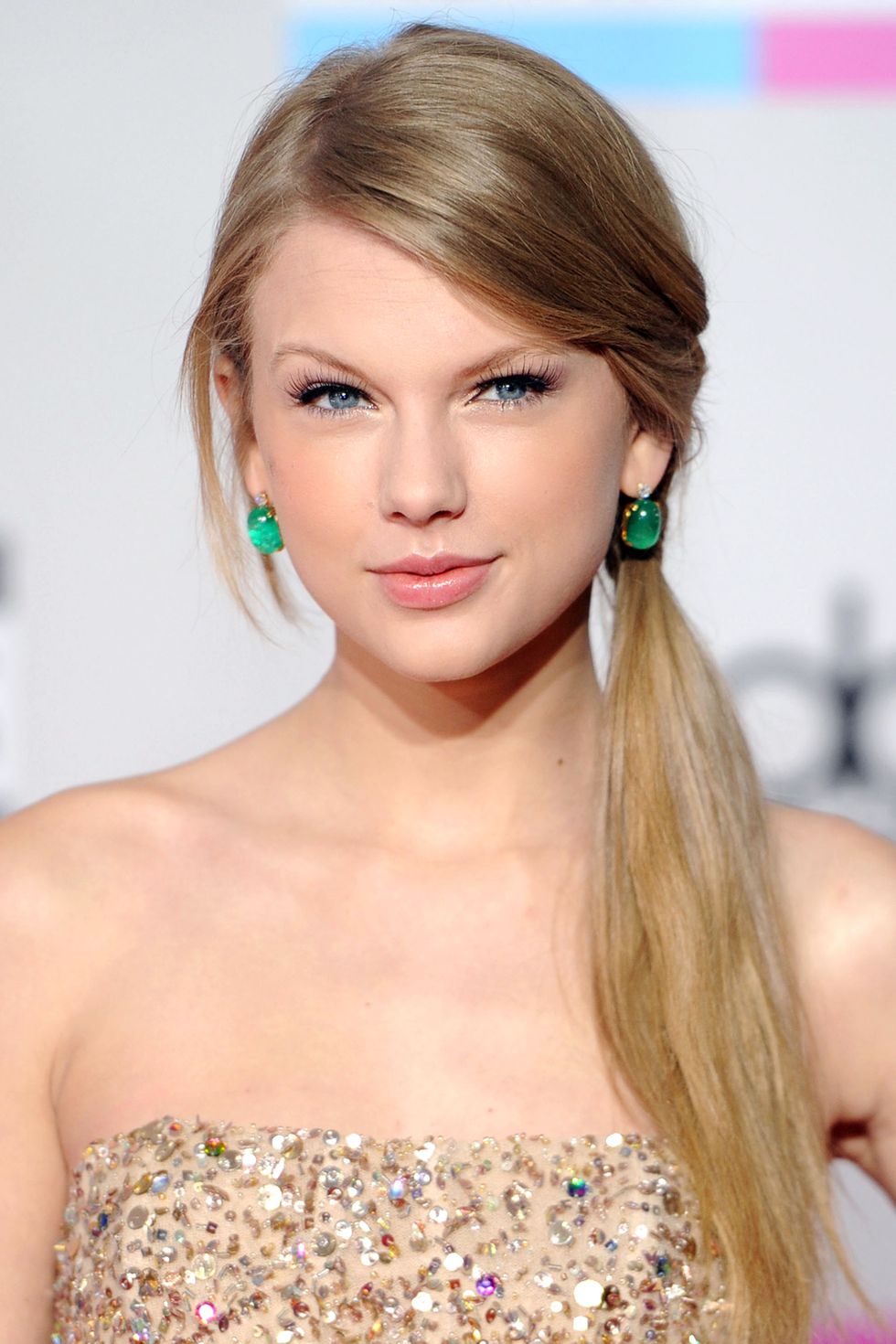 Taylor Swift Haircuts - 30 Taylor Swifts Signature Frisuren  