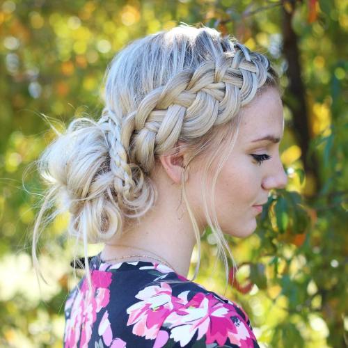 20 Frisuren mit Vier-Strand-Zöpfen, um dich zu inspirieren  