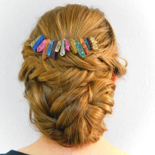 Einfache und kreative Möglichkeiten, Schmuck für das Haar zu tragen  
