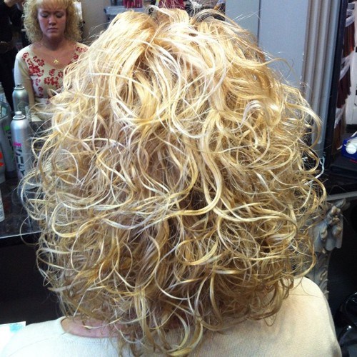 50 wunderschöne Perms Looks: Sag Hallo zu deinen zukünftigen Curls! 