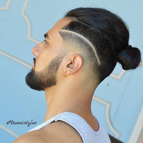 25 Sexy Man Bun Styles, die Sie wissen müssen  