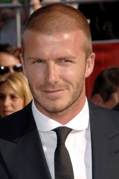 David Beckham Haircuts - 20 Ideen vom Mann mit den Million Gesichtern  