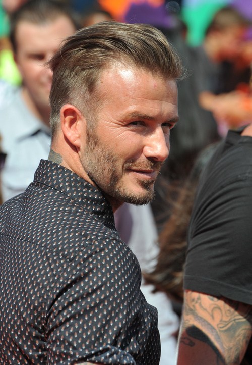 David Beckham Haircuts - 20 Ideen vom Mann mit den Million Gesichtern  