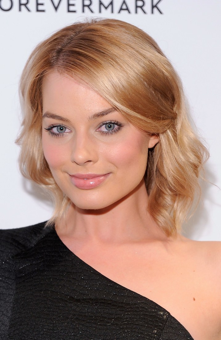 Margot Robbie Frisuren - 35 Margot Robbie Hair Looks zu verehren  