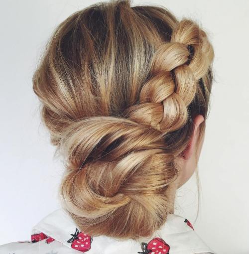 40 Lovely Low Bun Frisuren für Ihre Inspiration  