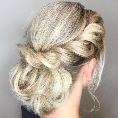 40 Lovely Low Bun Frisuren für Ihre Inspiration  