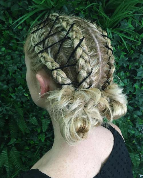 Korsett Braid Hair Trend ist das Beste für Party-Saison  